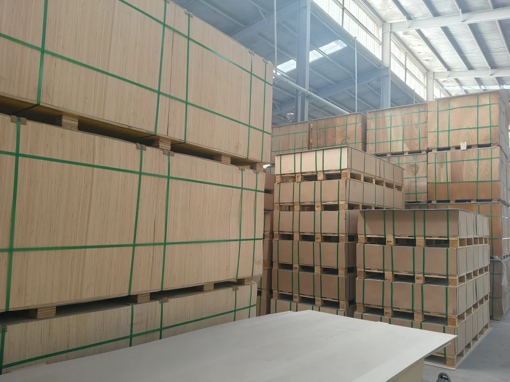 LVT FLOORING WHOLESALE,LVT flooring SUPPLIER, LVT Flooring distributor,vinyl flooring